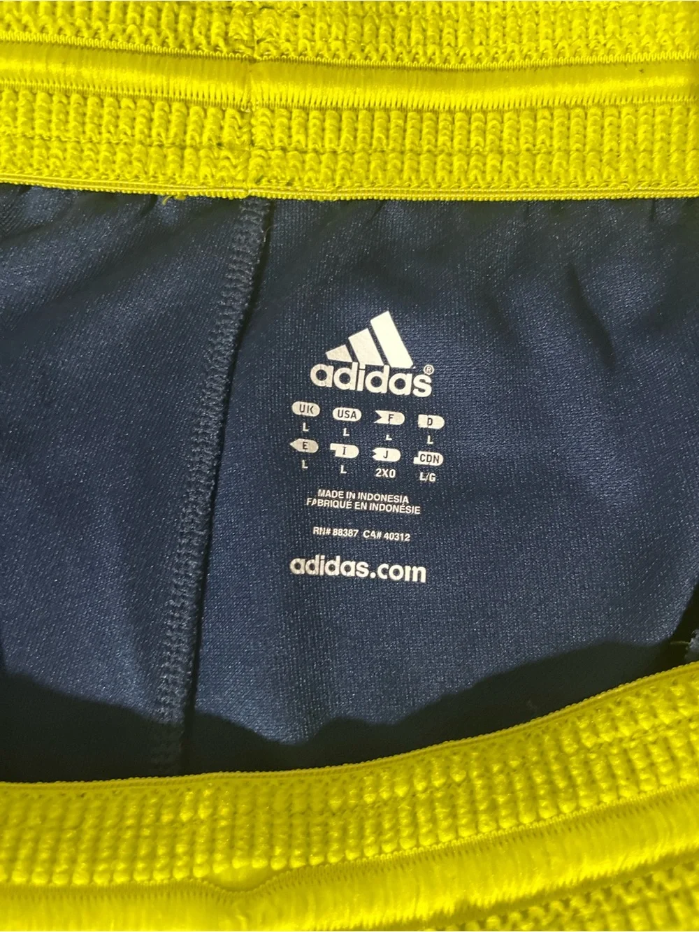 adidas 💙💛 classic